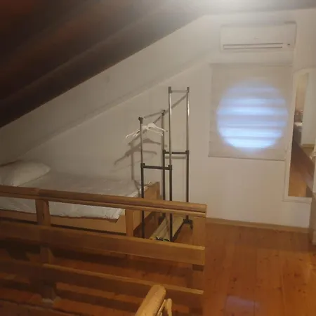Tatil Evi Am Fluss Gelegenes Haus Mit Galerieschlafplaetzen By Interhome Nin