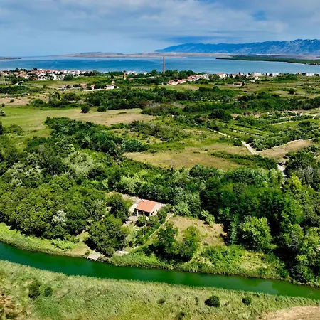 Tatil Evi Am Fluss Gelegenes Haus Mit Galerieschlafplaetzen By Interhome *